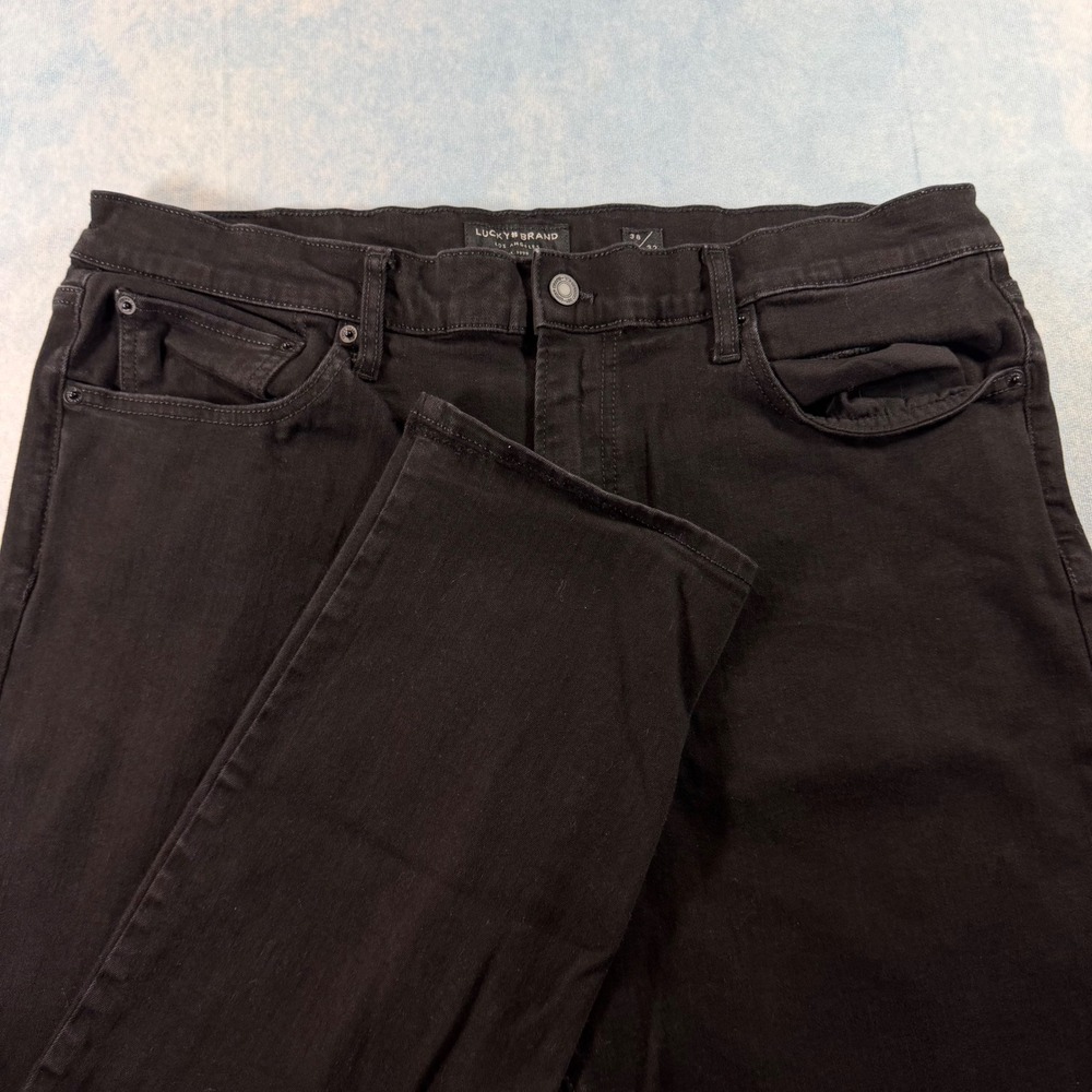 Lucky Brand Jeans Mens 38x32 Black Excellent 410 Athletic Straight Stretch